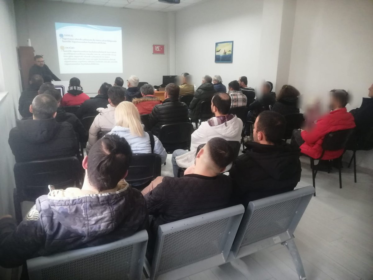 Kurumumuzda, Sosyal Güvenlik Kurumu personeli Ömer  Bey tarafından, yükümlülere yönelik "Sosyal Güvenlik ve Emeklilik " konulu seminer gerçekleştirildi.