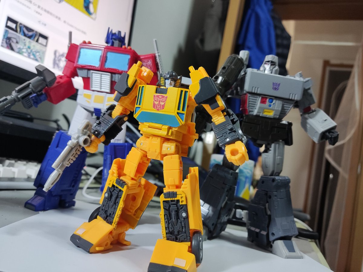 DDD-damn tweet media