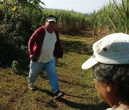 Wefterrr's tweet photo. 🚨📢 [#URGENTE] | AVANZAN LOS CAÑEROS BOLIVIANOS EN LA FRONTERA NORTE 🇦🇷🇧🇴

⭕️ Comunidades originarias de la zona fronteriza con Bolivia 🇧🇴, en el departamento San Martín (Salta), alertan que cañeros bolivianos continúan avanzando y actuando sin control sobre territorio argentino 🇦🇷, desmontando selva pedemontana y yungas para plantar y extraer caña de azúcar sin títulos de propiedad ni autorizaciones ambientales.

Según los pobladores de El Trementinal, los productores cruzan el río Grande de Tarija durante la época de estiaje y colocan alambrados y portones que bloquean caminos ancestrales, impidiendo el acceso de familias a servicios básicos, atención médica o el desplazamiento entre parajes.

Las comunidades denuncian también amenazas por parte del líder de los cañeros bermejeños, Horacio Cruz, y lo acusan de desplazarse armado y con respaldo de fuerzas policiales bolivianas 🇧🇴 que llegarían a territorio argentino.

Hacen lo que quieren en nuestro país. Es momento de actuar, @AleMonteoliva  👇.