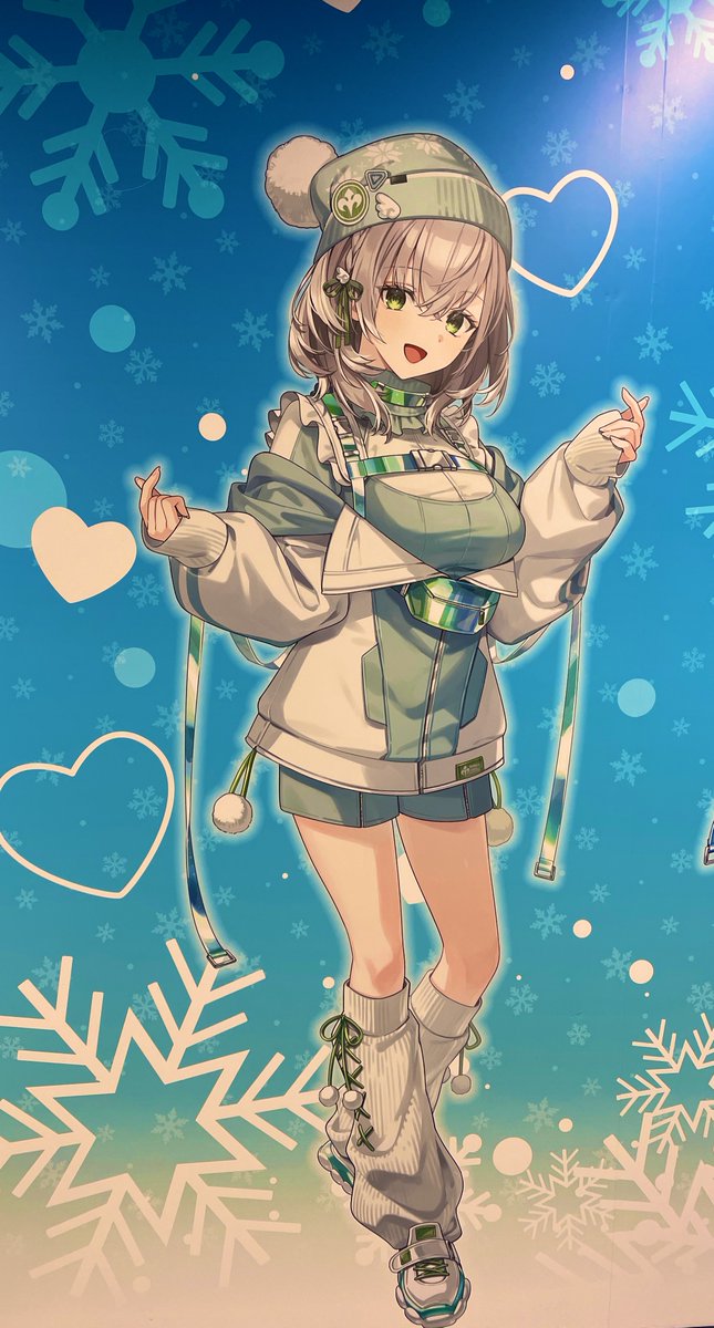 白銀(はくぎん)の世界に映える、ノエル団長のスキーウェア…すきだ