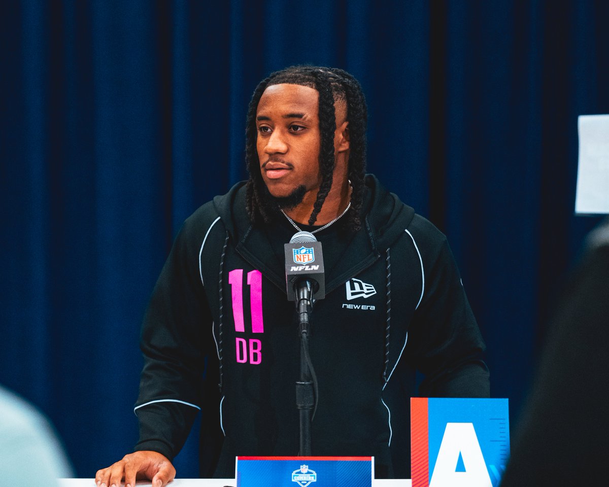 Texas Football tweet media