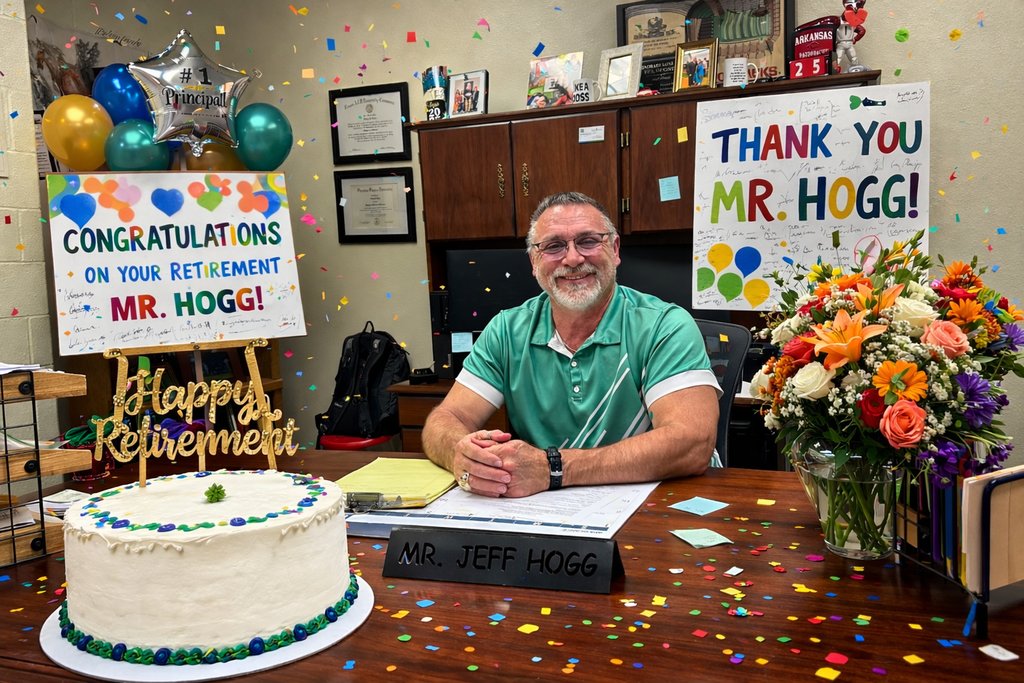 OvertonISD's tweet photo. A Legacy of Leadership, Faith, and Hope: Honoring Our Beloved Secondary Principal
Though his time at OISD is measured in years, his impact will be measured in generations
Thank you for being a hope-giver, leading with strength and faith, and loving our students and staff so well! https://t.co/aGVDapHRmV
