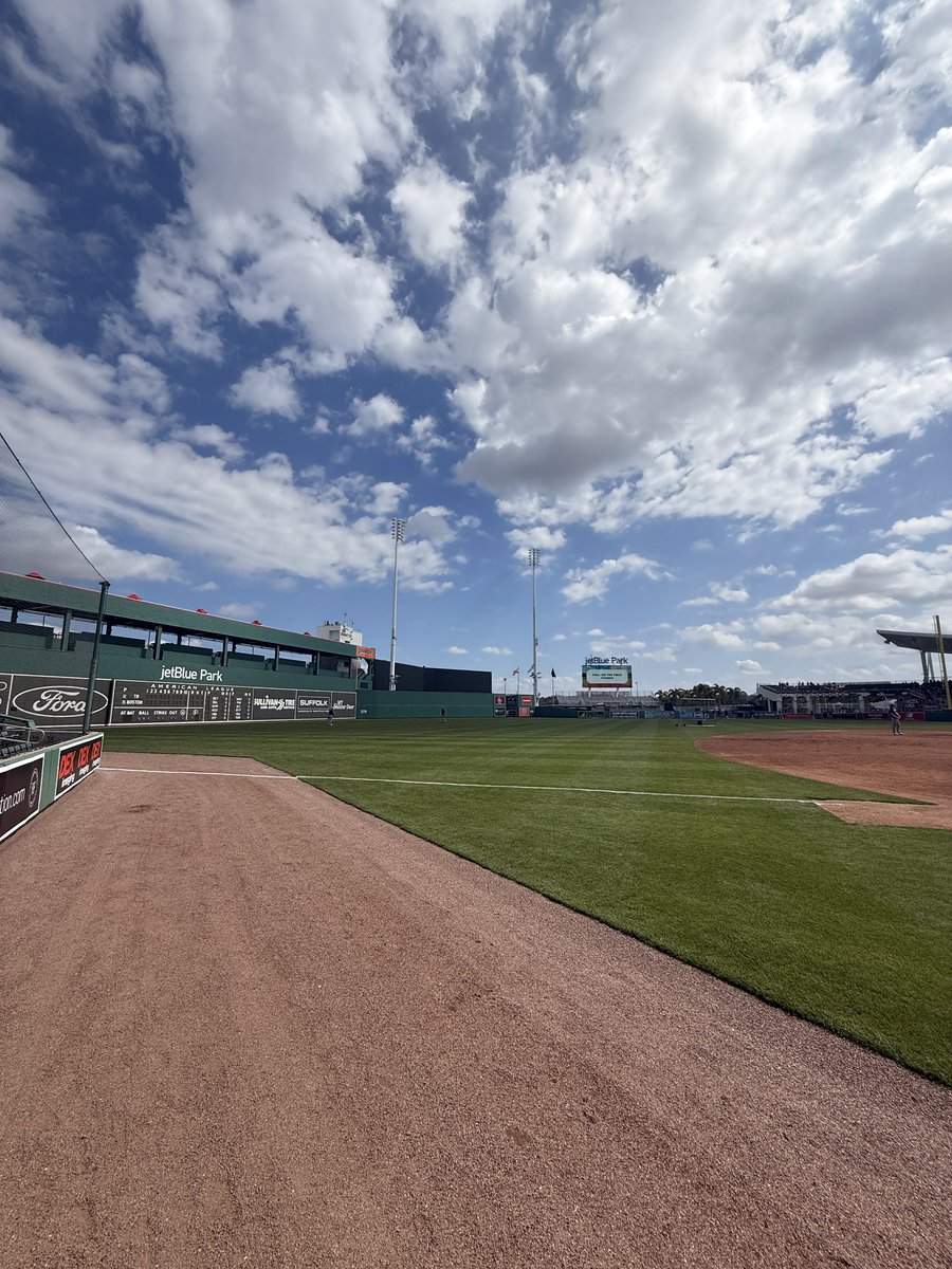 Lucy Burdge tweet media