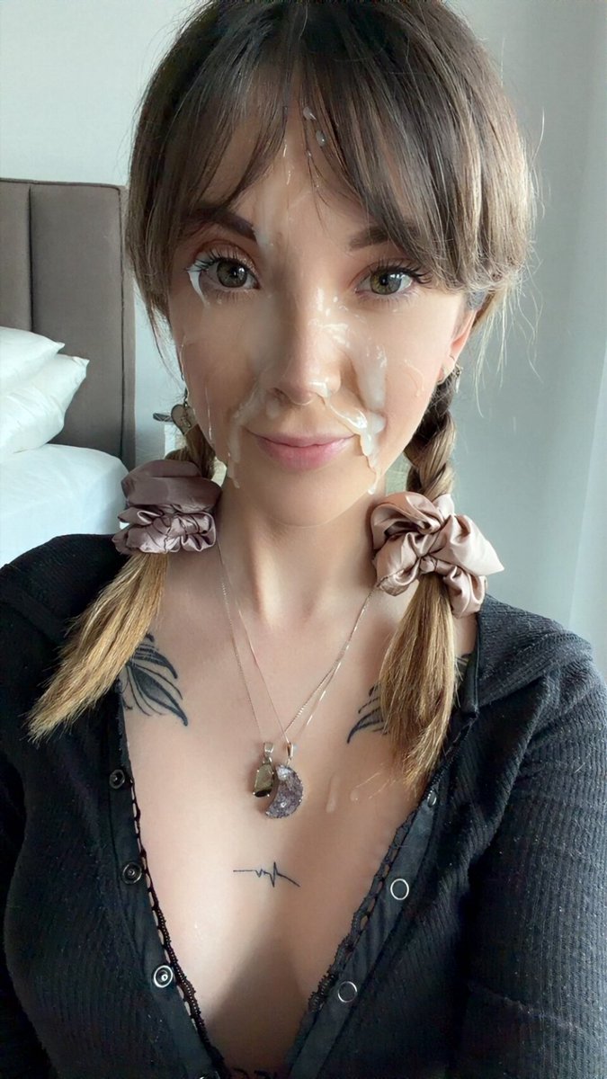 JadeVow's tweet photo. do I look like a CCC? (cum covered cutie) 💦💘 https://t.co/0jN3ersIFA