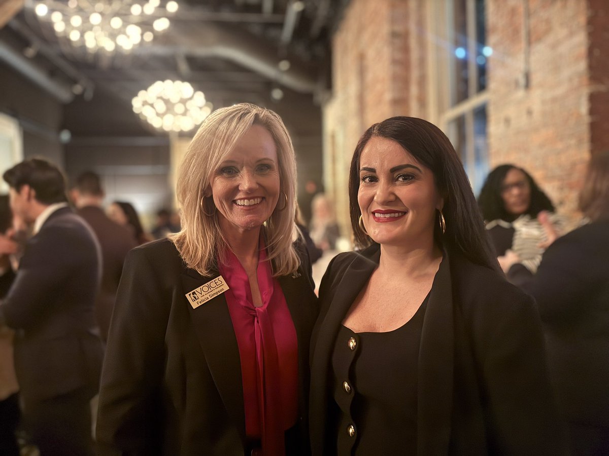 Lindsey Blevins tweet media