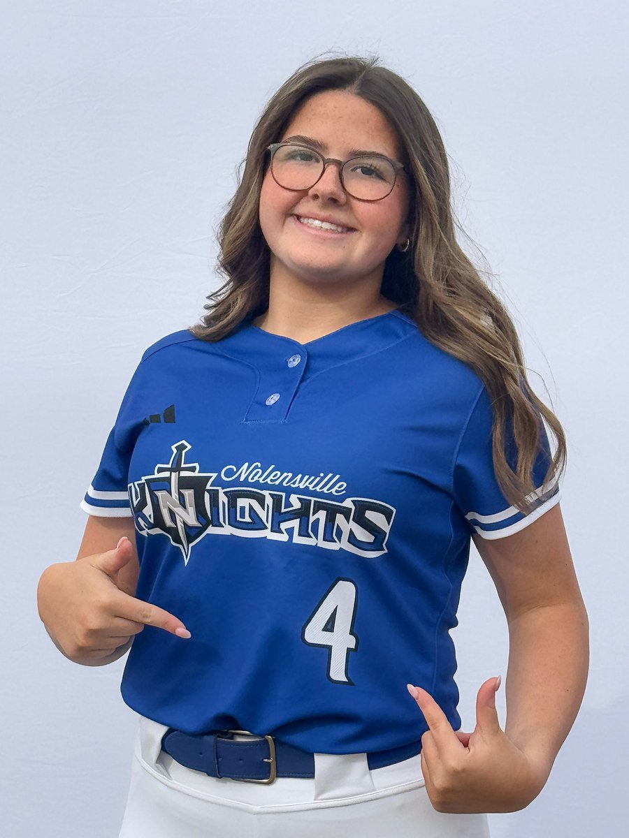 wcsnhssoftball's tweet photo. Bella, freshman C/3B, wants you to know there’s only 4 days until our first home game! #uKNIGHTed https://t.co/cPmG8LQuP9