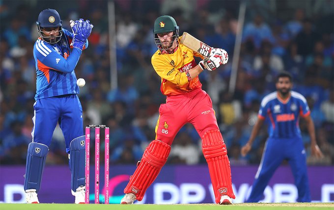Five overs remaining, Zimbabwe are 131/2