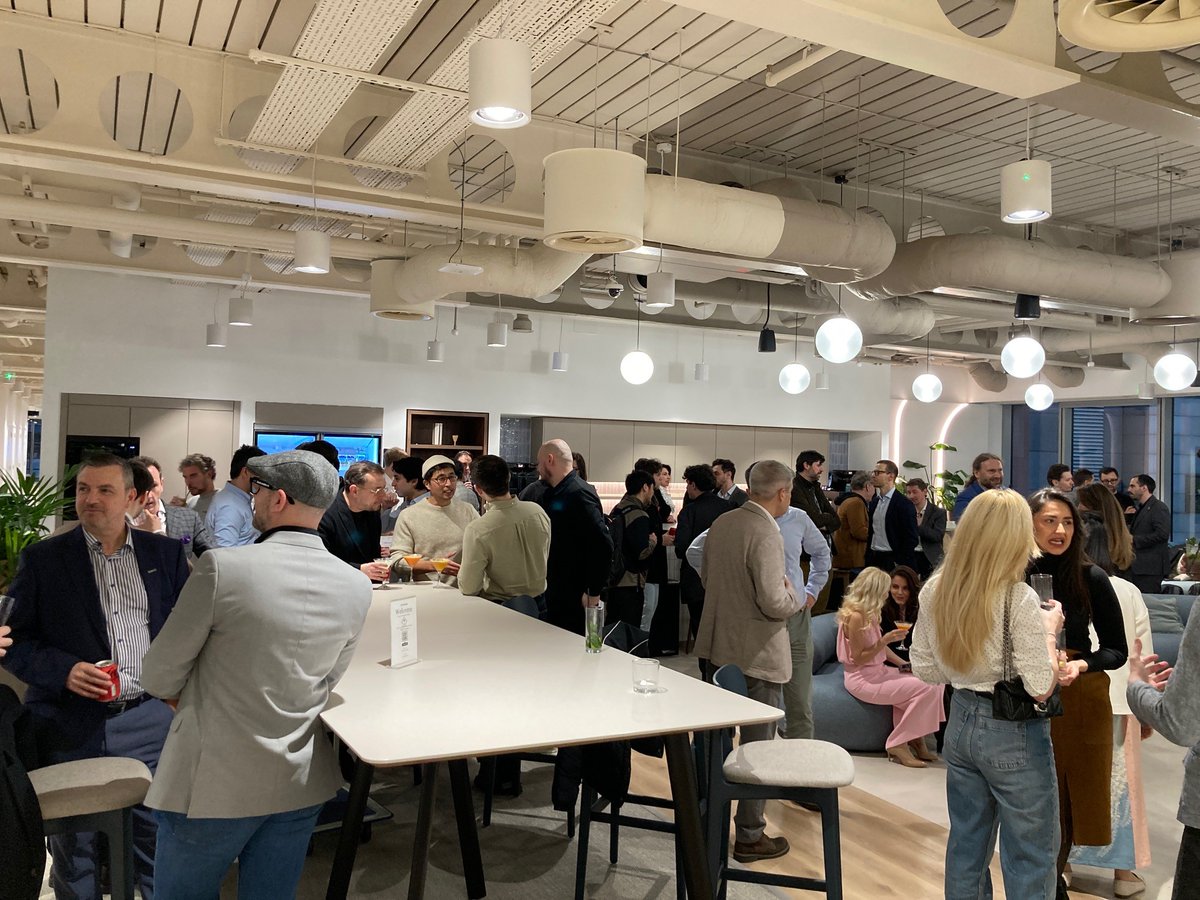 StartupsCZ's tweet photo. On Tuesday, February 25, London became the venue for an interesting event for the Central European startup scene. The #HowtoWeb platform presented its latest report on the venture environment in the #CEE region.๐ https://t.co/opROmiQzOD