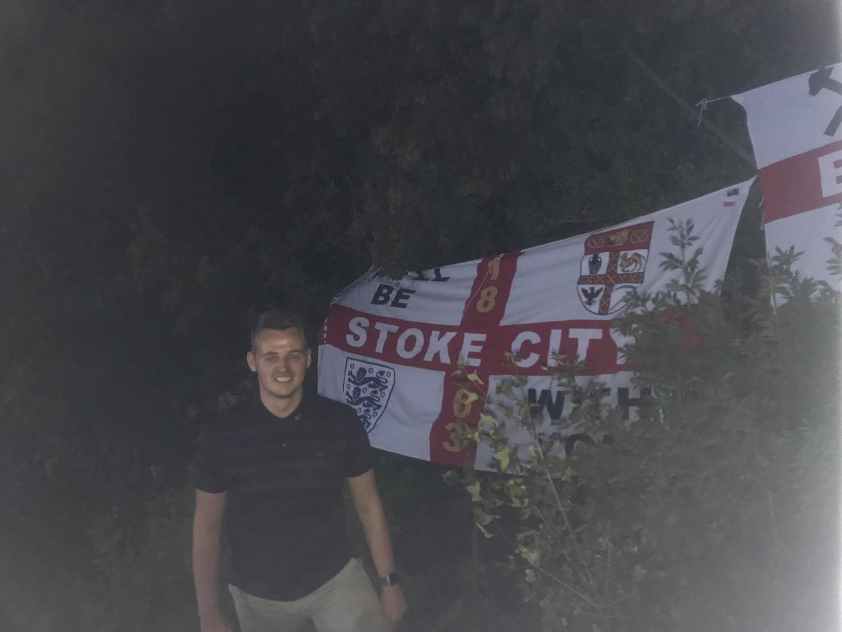 Robin Evans tweet media