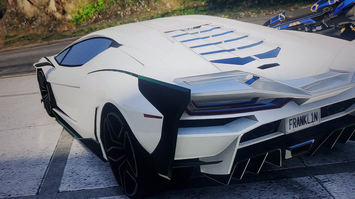 Who got his car? But a yankton plate all white, blk unselected trim...exact look-a-like? Lmk thanks in advance 👈🙏