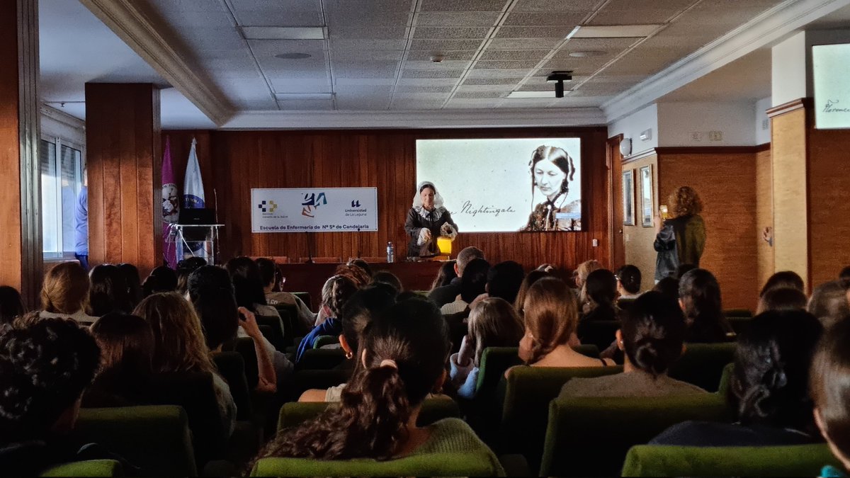 euensc1967's tweet photo. Visita de Florence Nightingale, la dama de la lámpara al alumnado de 2° de grado.

"Lo importante no es lo que nos hace el destino, sino lo que nosotros hacemos de él". 🤲🏼🪔

#Enfermería #FlorenceNightingale #EUENSC https://t.co/paMY85OGLo