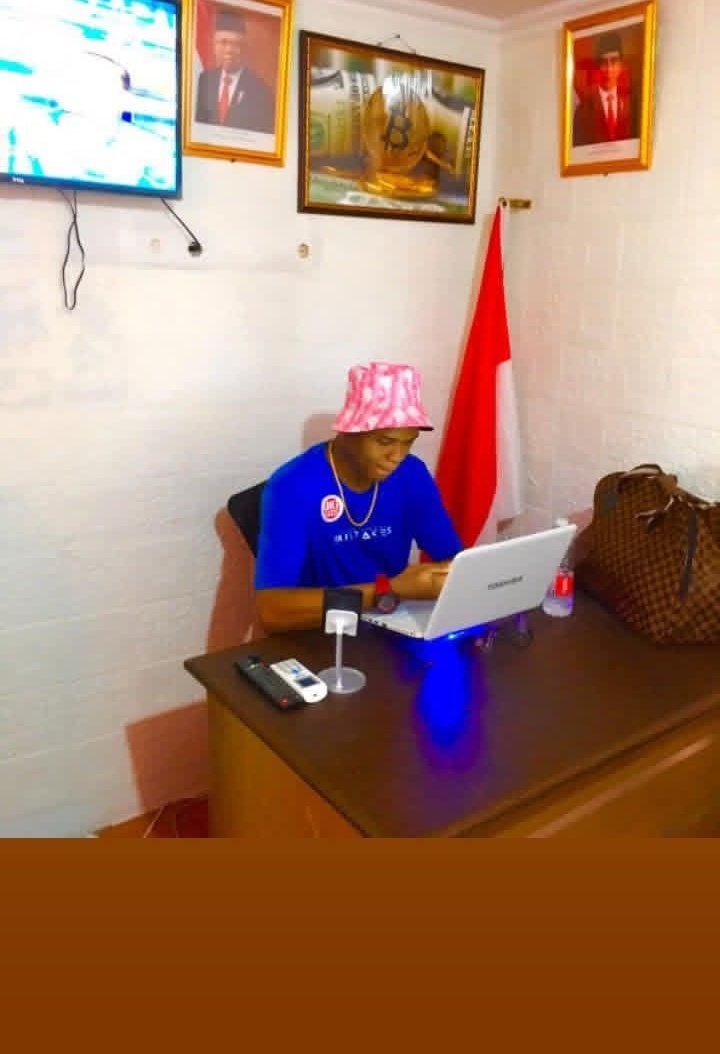 Omo I get active followers oo, thank you all, those that didn't receive my giveaway chill, see the next post incoming ✅