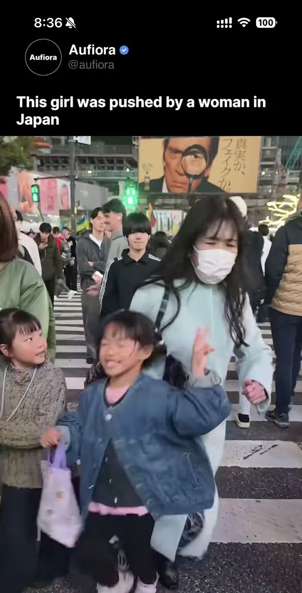 amakaz_sp's tweet photo. 「渋谷ぶつかりオバサン」の動画のコメント欄見ると、あぁ、外国人側も不自然な「日本上げ」に辟易してたんやろうなぁ…と思う。 https://t.co/cRt670UZbE