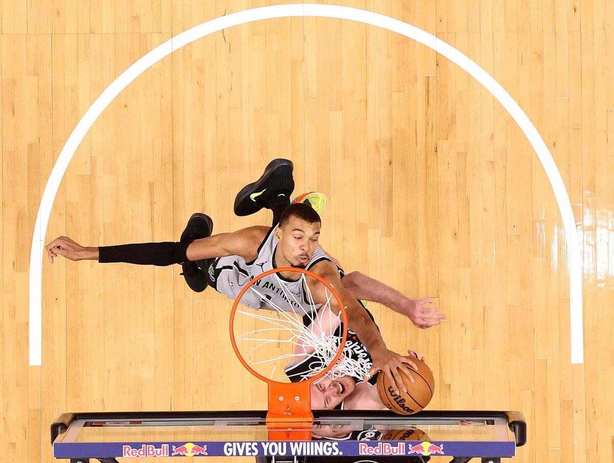 Steve Russell tweet media