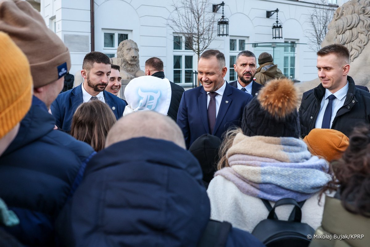 Mikołaj Bujak tweet media