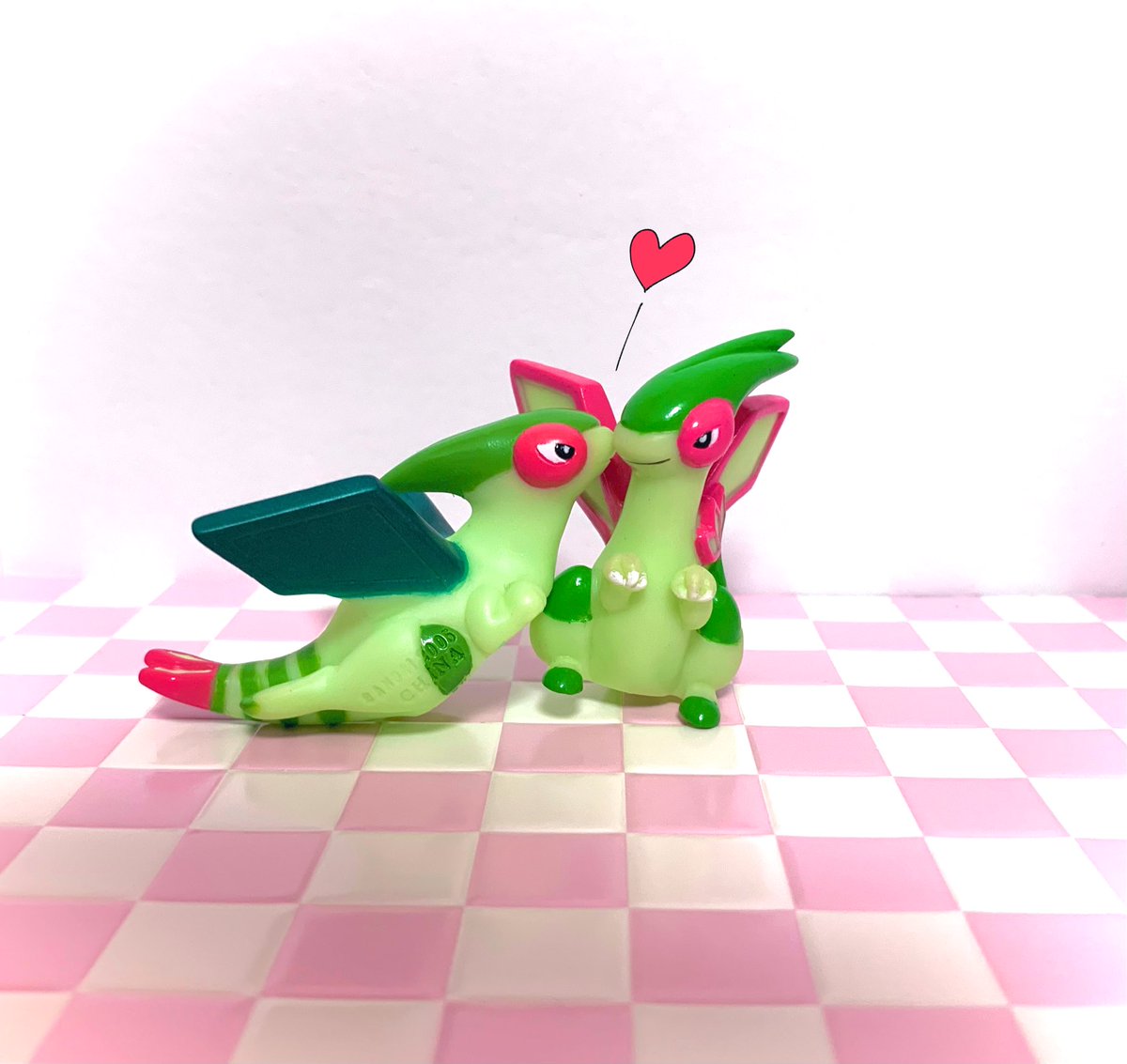 はたらくフライゴン tweet media