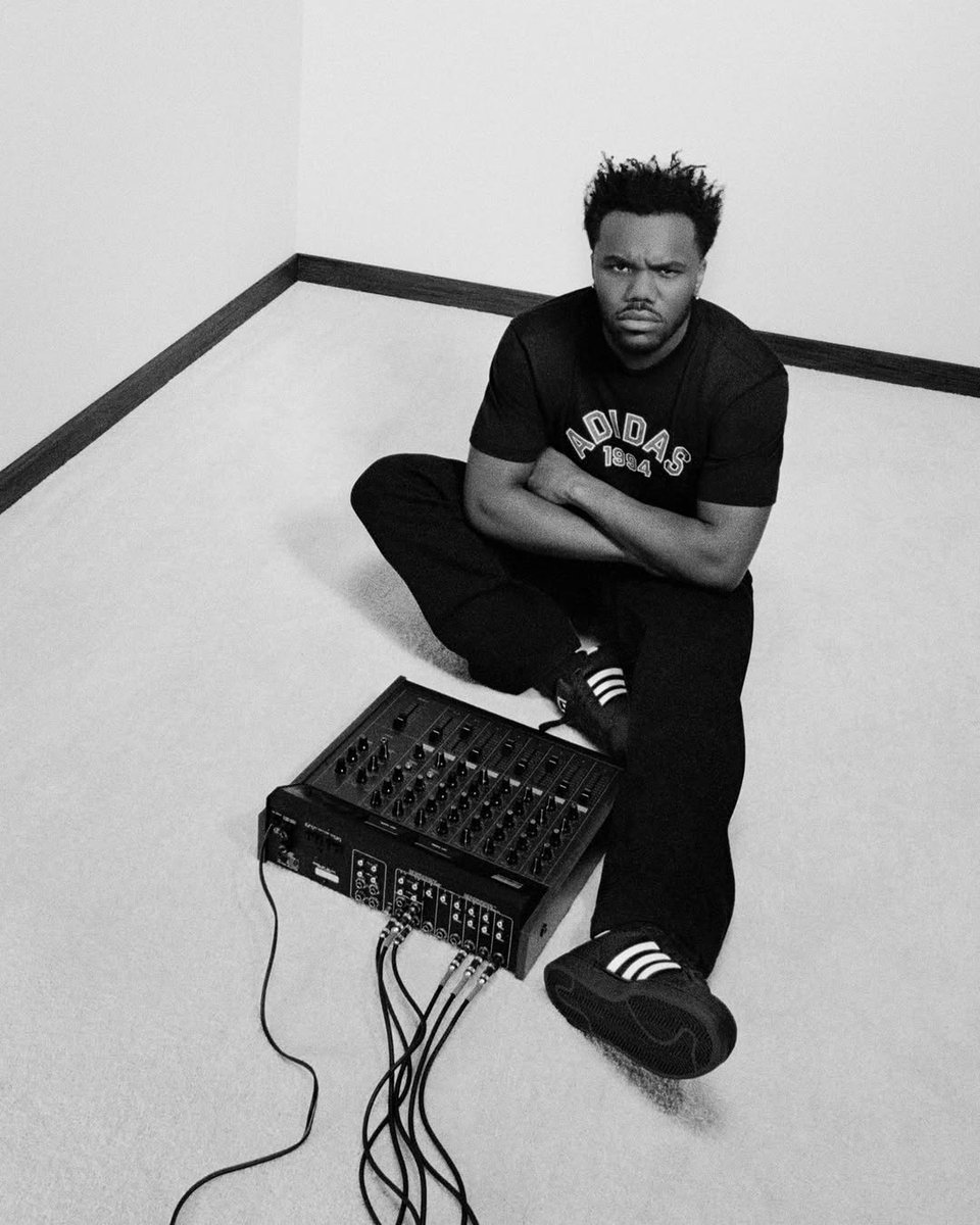 Pigeons & Planes tweet media