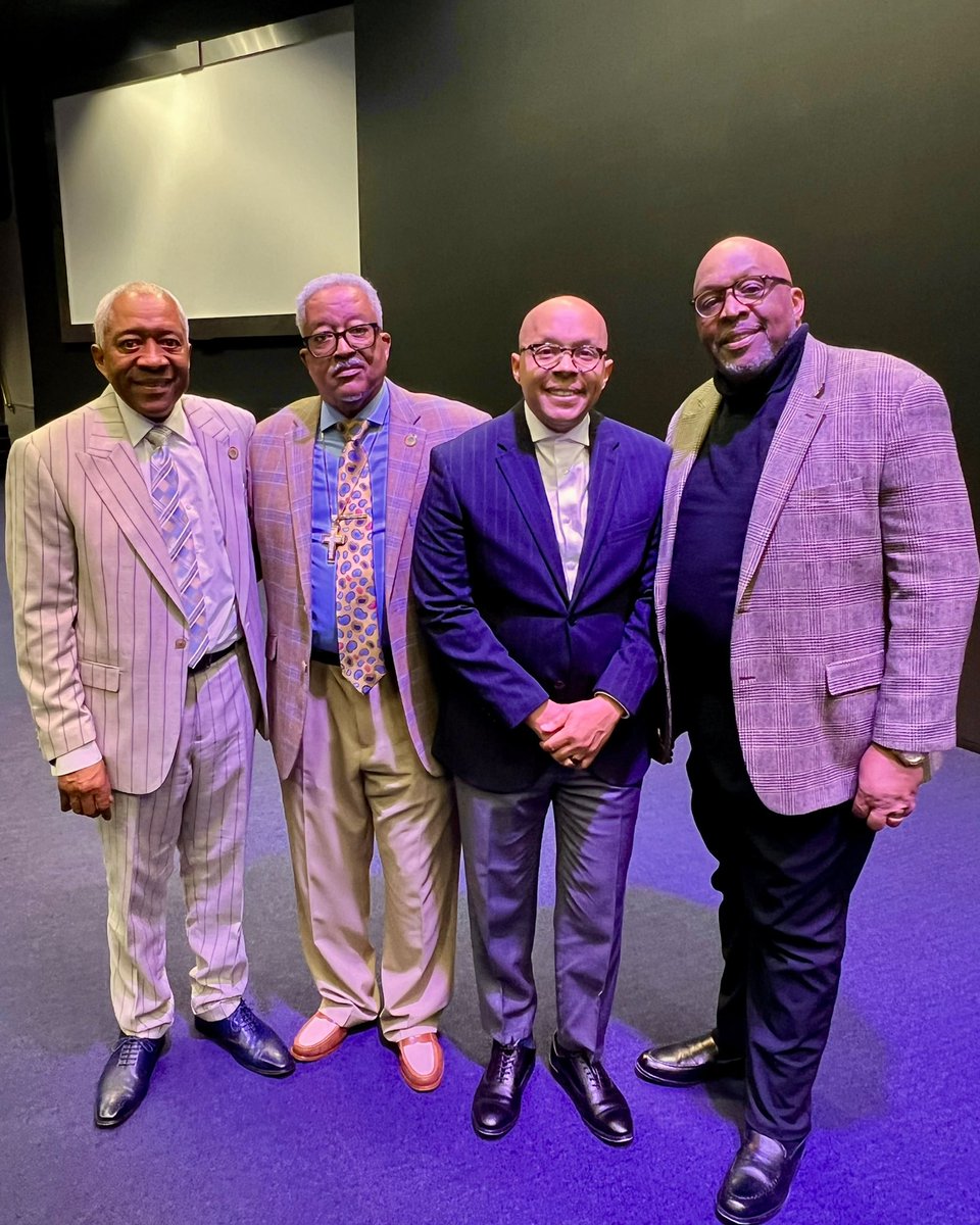 Jean Baylor tweet media