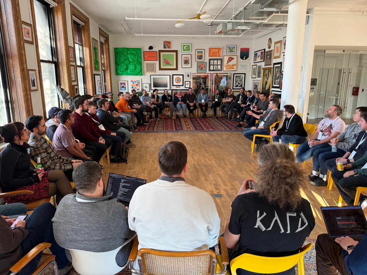 Automattic tweet media