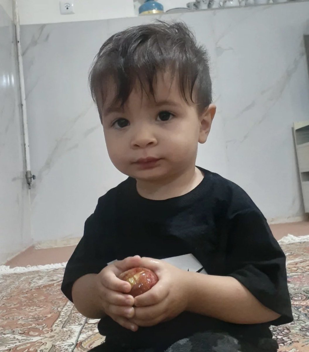 a #freeiran tweet media