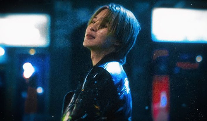 detailsofym's tweet photo. “who is my heart waiting for” https://t.co/RVb1VbwlWg