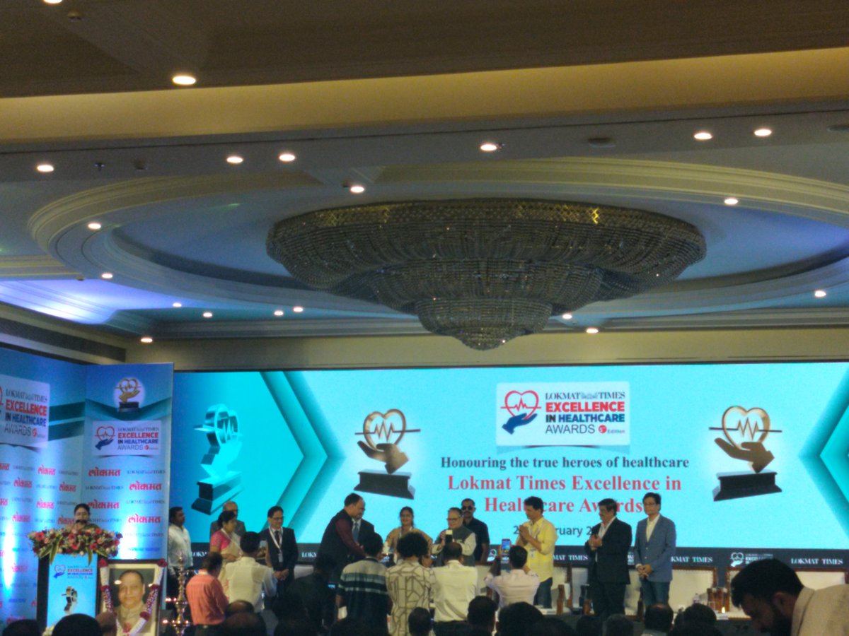 amitgheda's tweet photo. Had d opportunity to attend d 5th Edition of "Excellence in Healthcare Award" organised by @LokmatTimes_ngp. As always, under d guidance n leadership of @vijayjdarda ji, d event was excellently organised wit utmost hospitality extended by d lokmat family. Hon Governer https://t.co/l9rEV5QyYI