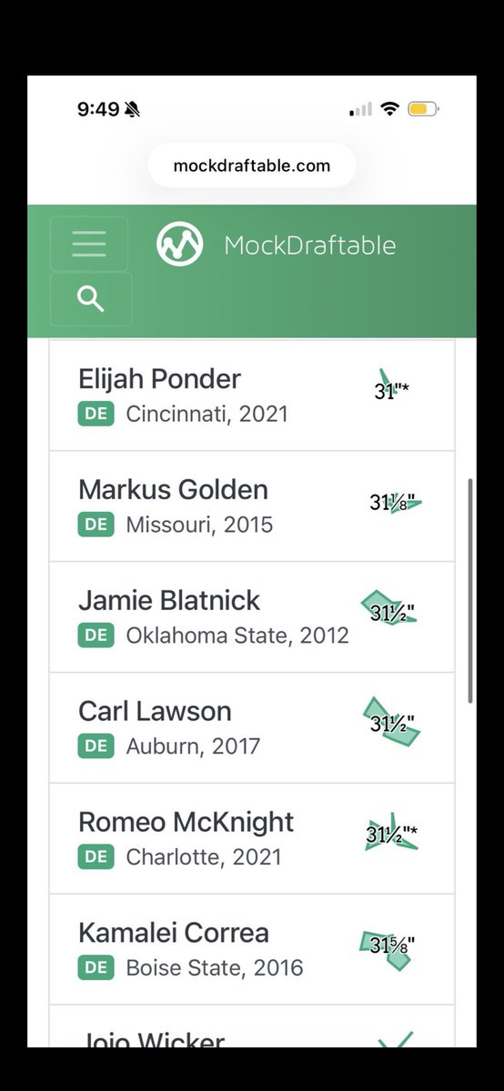 HarryT5's tweet photo. @johnvarlas The reason they do is this: These are the shortest arm measurements for DE at the combine. It's not to say he can't be successful, but if he is, it would be the exception. And when you're looking at spending a first round pick, a bad miss can cost a GM his job. https://t.co/XSrai3WtEt