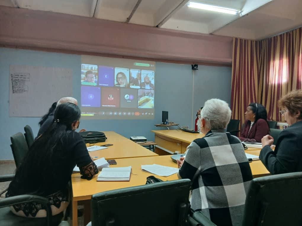 CubaMES's tweet photo. 👉La Cátedra UNESCO de Lectura y Escritura,  de la @universidad_um, desarrolló dos exitosas jornadas académicas online que consolidaron los vínculos internacionales y el debate científico en torno al lenguaje y la educació.

ℹ️📸 Universidad de Matanzas 
#100AñosConFidel 
#Cuba https://t.co/9ERElyOtVa