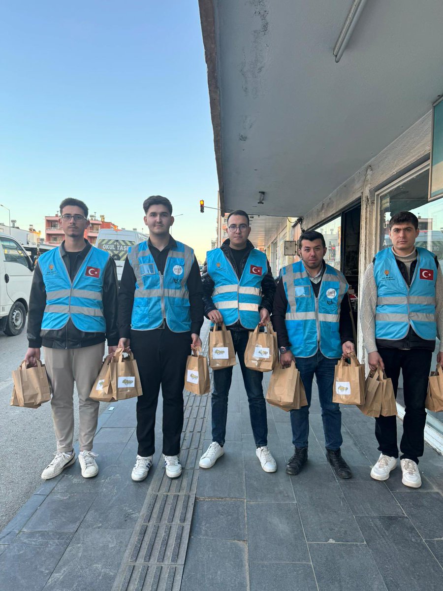 İftara ✋🏻 kala; Serik Sokaklarındayız☺️
<a href="/rasitosmanvural/">Raşit Osman Vural</a>