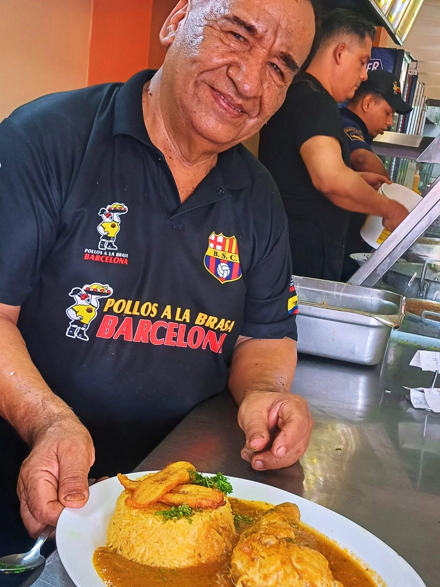 "Cabeza fría y comida caliente"

🍗 ¡El auténtico sabor de Guayaquil! 🔥
Desde 1968 — #PollosAlaBrasaBarcelona
📍 Sucre 609 y Boyacá
📍 García Avilés y 9 de Octubre
📍 Baquerizo Moreno y 9 de Octubre