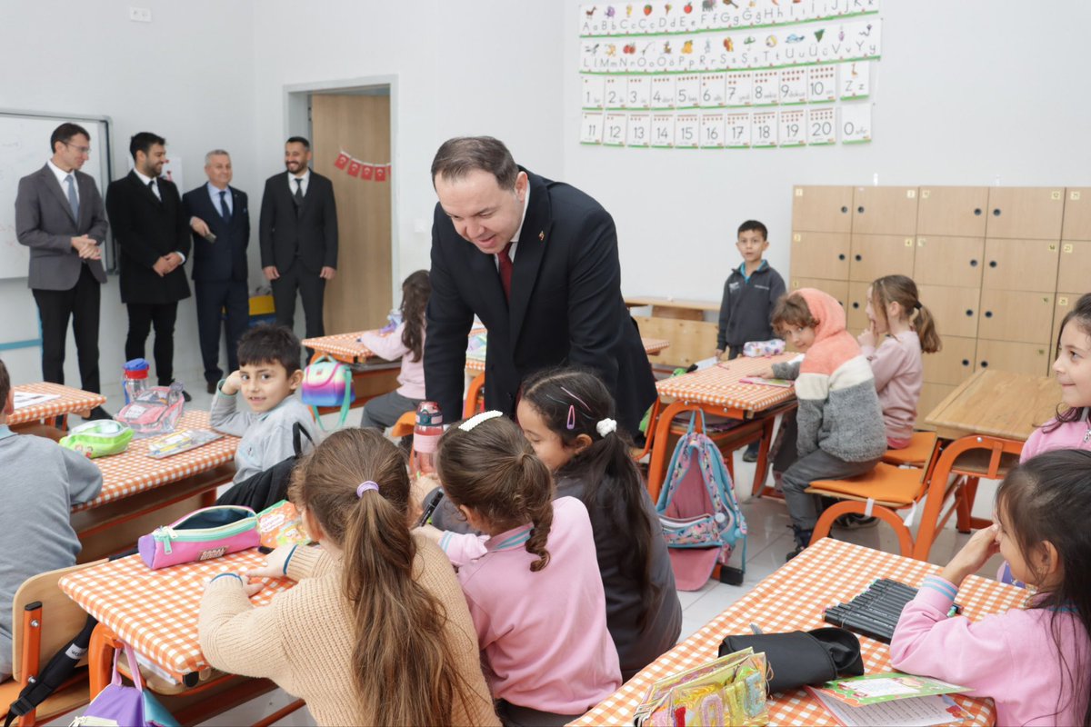 İl Millî Eğitim Müdürümüz Uygar Keskin, İlçe Millî Eğitim Müdürümüz Cevat Çevik ile birlikte Alaplı İmam Hatip Ortaokulu ve Alaplı Ahmet Zeki Atalay İlkokulunu ziyaret etti.  

Aynı binayı kullanan iki okulda gerçekleştirilen ziyarette; Ramazan etkinlikleri kapsamında öğrenciler