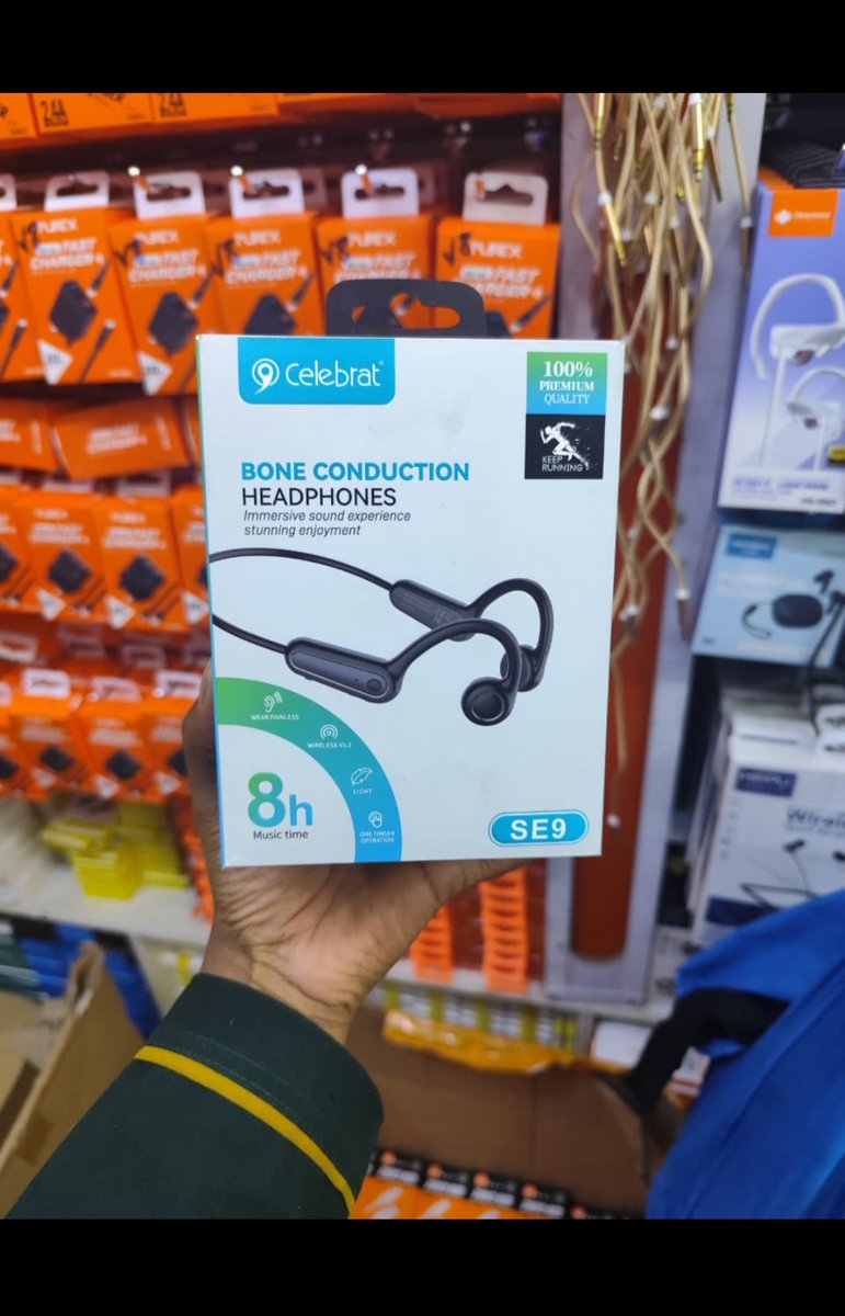 nairokeytech's tweet photo. Style meets technology 💯
✔️ Premium headphones 🎧
Available now — DM to order 📩#NewStock #Headphones #TechAndStyle #ShopNow KenyaBusiness NairobiDeals FashionAndTech QualityProducts https://t.co/XT4gkJhSYs