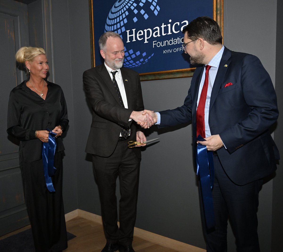 Hepatica tweet media