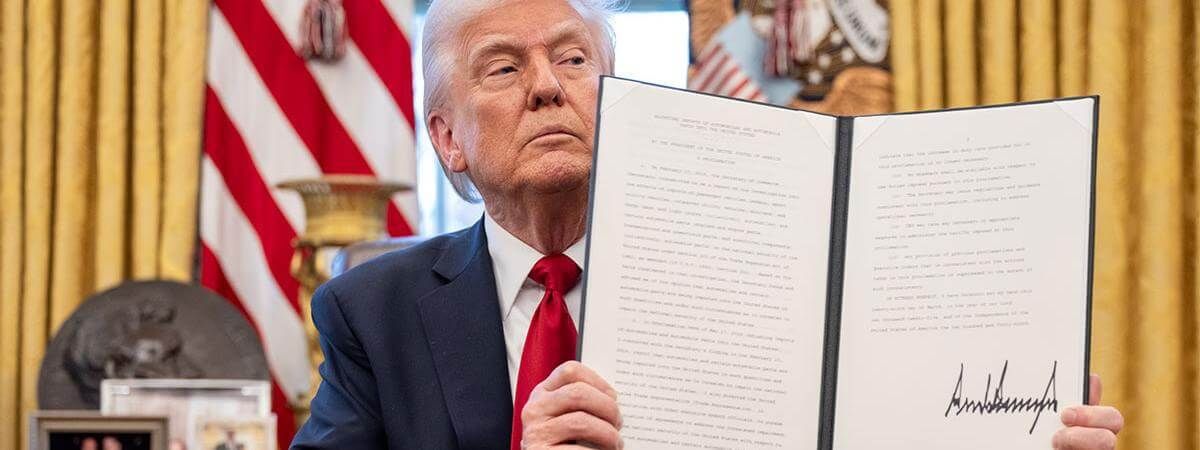 DHA eNews: Trump announces 15% global tariff, buff.ly/Xm5sMff

#Hardwoods #Hardwood #Trade