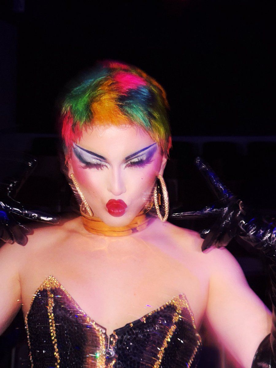 Hit 100k on IG so I put on the Mia Starr wig 🌟