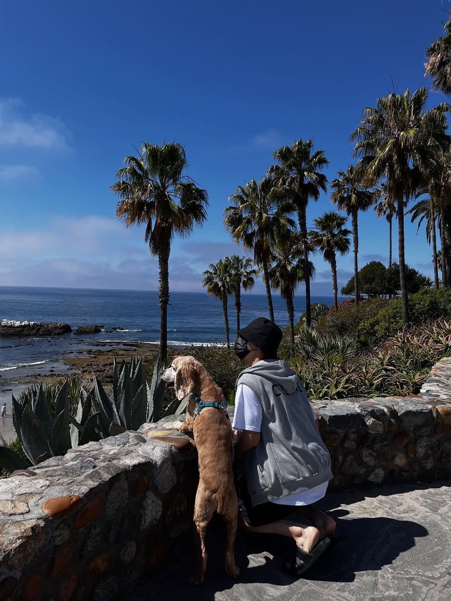 영재가 팬 여러분을 위해 언제나 전력을 다해 노력하는 모습을 보고 나도 큰 힘을 얻었다. 영재와 보낸 시간은 내 평생의 보물. 앞으로도 영재의 웃음과 무대를 지켜보며 마음속으로 계속 응원할게! 영재는 정말 아이돌이 잘 어울리고 나의 영원한 아이돌이야!ㅅㄹㅎ
#에릭 #손영재  <a href="/PrinceSohn_22/">ki</a>