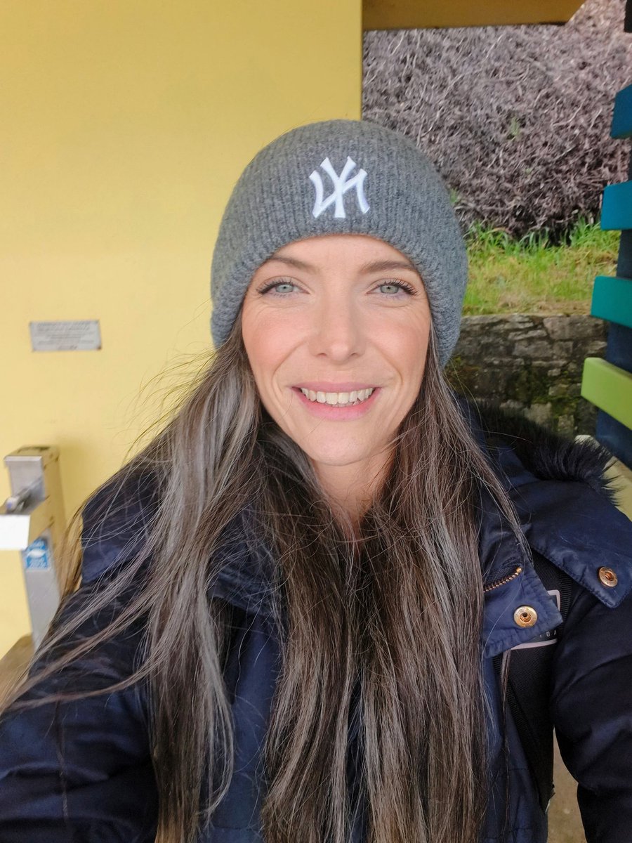 LadyGrace27's tweet image. Breathe in the wild, breathe out the weight...🌊

#thursdaymotivation #thursdaymood #beachvibes #breathe