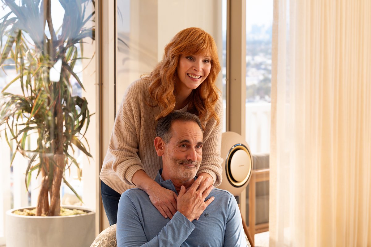 La T3 de THE COMEBACK se estrena el 23 de marzo en HBO Max 👏

En los nuevos capítulos, Valerie Cherish vuelve a la televisión como protagonista de la primera sitcom escrita por IA

Es oficialmente la última temporada, 21 años después de la primera y 12 años después de la segunda