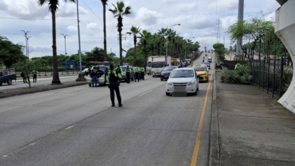 ATM TRÁNSITO tweet media