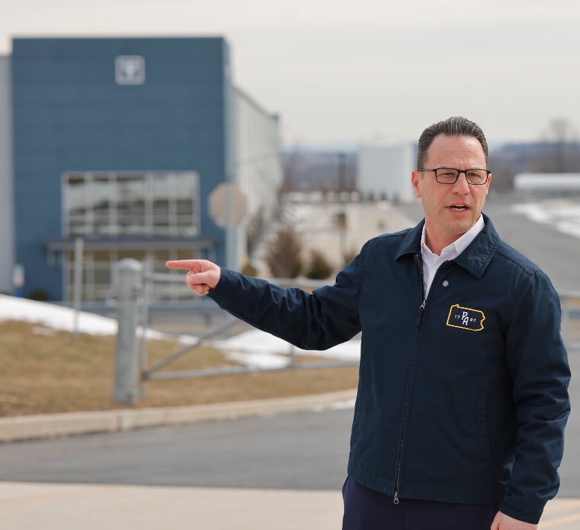 JUST NOW: <a href="/GovernorShapiro/">Governor Josh Shapiro</a> at the warehouse in Berks County <a href="/DHSgov/">Homeland Security</a> secretly bought to turn into an ICE detention center.
 
Stay tuned.