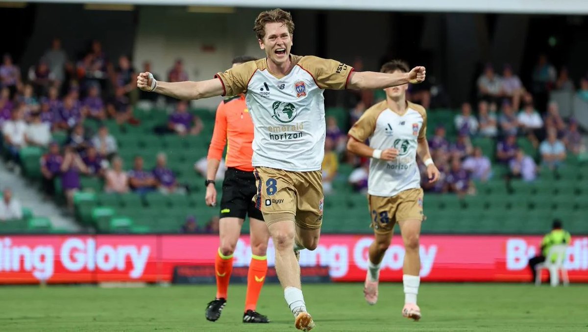 🇦🇺 Newcastle Jets' Lachlan Bayliss in his last 5 games

5 Goals ⚽
2 Assists 🅰️

#ALeague