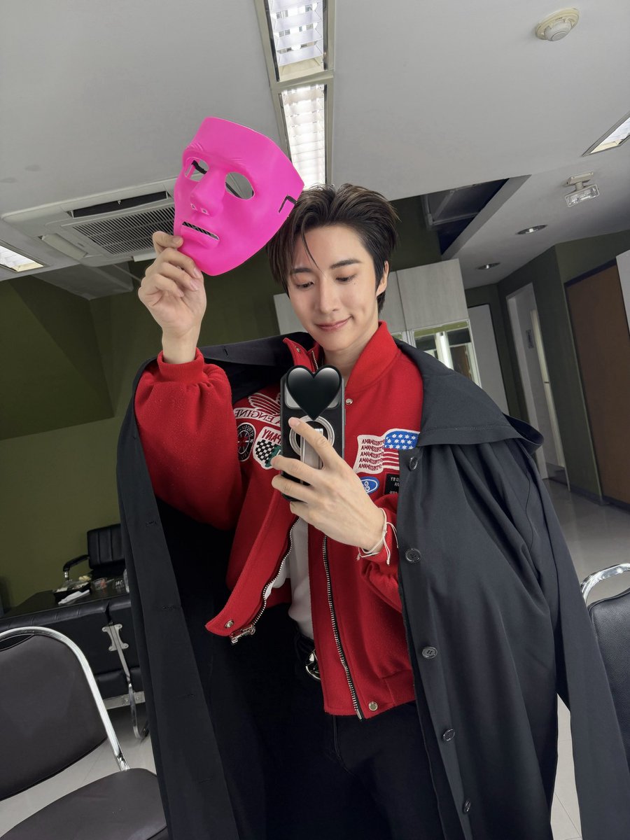 Having so much fun! #ร้องข้ามกำแพง thank you ❤️🖤