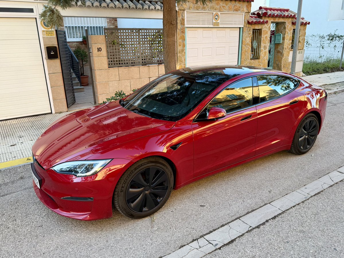 Aland≡Bru tweet media