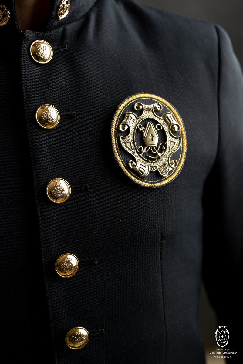ℹ️ 𝐍𝐔𝐄𝐕𝐎 𝐄𝐒𝐂𝐔𝐃𝐎 𝐃𝐄𝐋 𝐔𝐍𝐈𝐅𝐎𝐑𝐌𝐄

Presentamos el nuevo escudo que aportará una imagen más elegante y representativa de nuestra Hermandad.

Se estrenará el próximo domingo en el concierto de Cuaresma en la Basílica de la <a href="/Hdad_Macarena/">Hermandad de la Macarena</a>. 

El diseño integra la