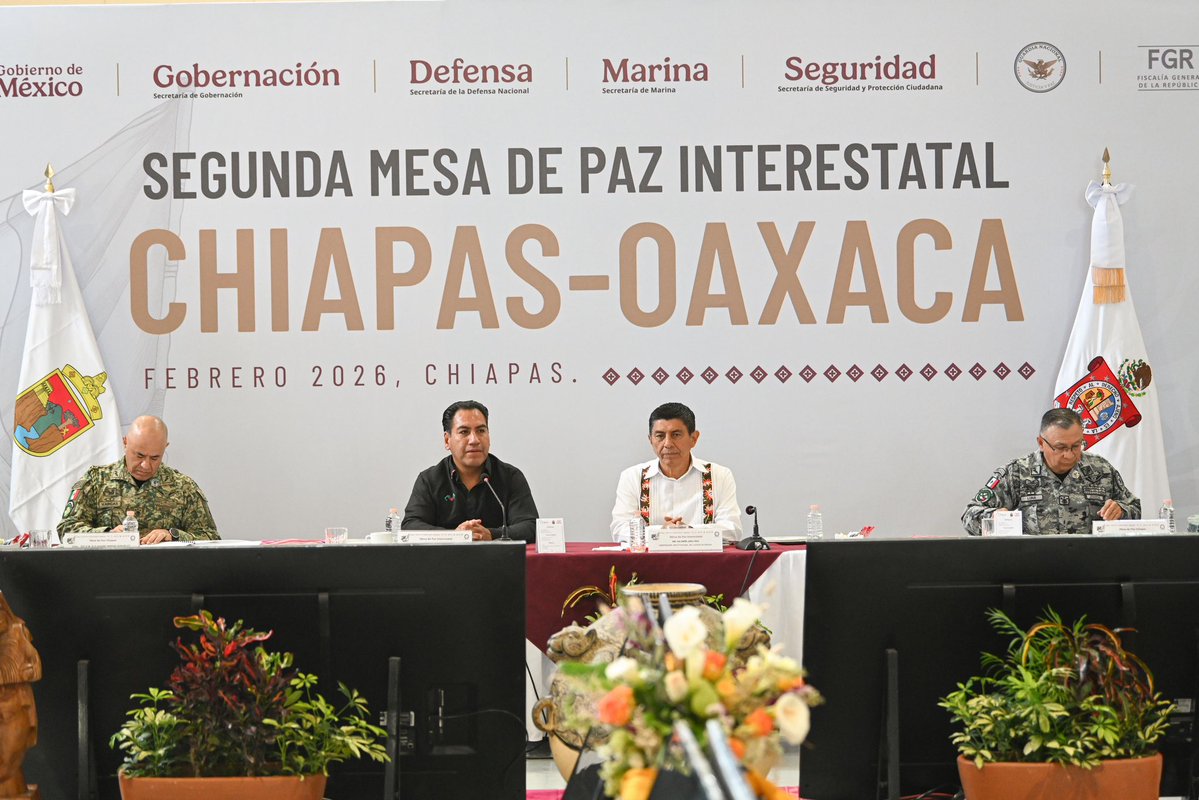La paz no se improvisa. Se construye con coordinación, responsabilidad y voluntad política.

Agradezco al gobernador Salomón Jara <a href="/salomonj/">Salomón Jara Cruz</a> por su empeño y dedicación para trabajar en unidad por el bienestar de nuestros pueblos. Cuando dos estados coordinan esfuerzos, gana la