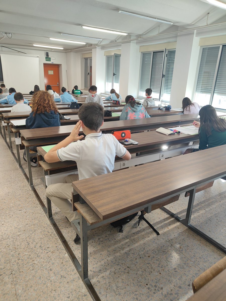 Hoy hemos realizado la VII OLIMPIADA PROVINCIAL ALEVÍN de Matemáticas de Salamanca en <a href="/fcienciasusal/">Facultad de Ciencias USAL</a>. 20 centros y 120 alumnos participan en esta edición. Suerte a todos. Gracias por su colaboración a <a href="/educacyl/">Educación JCyL</a> <a href="/usal/">Universidad de Salamanca</a> <a href="/cfiesalamanca/">CFIE SALAMANCA</a> <a href="/socylemsalaman1/">socylemsalamanca</a>