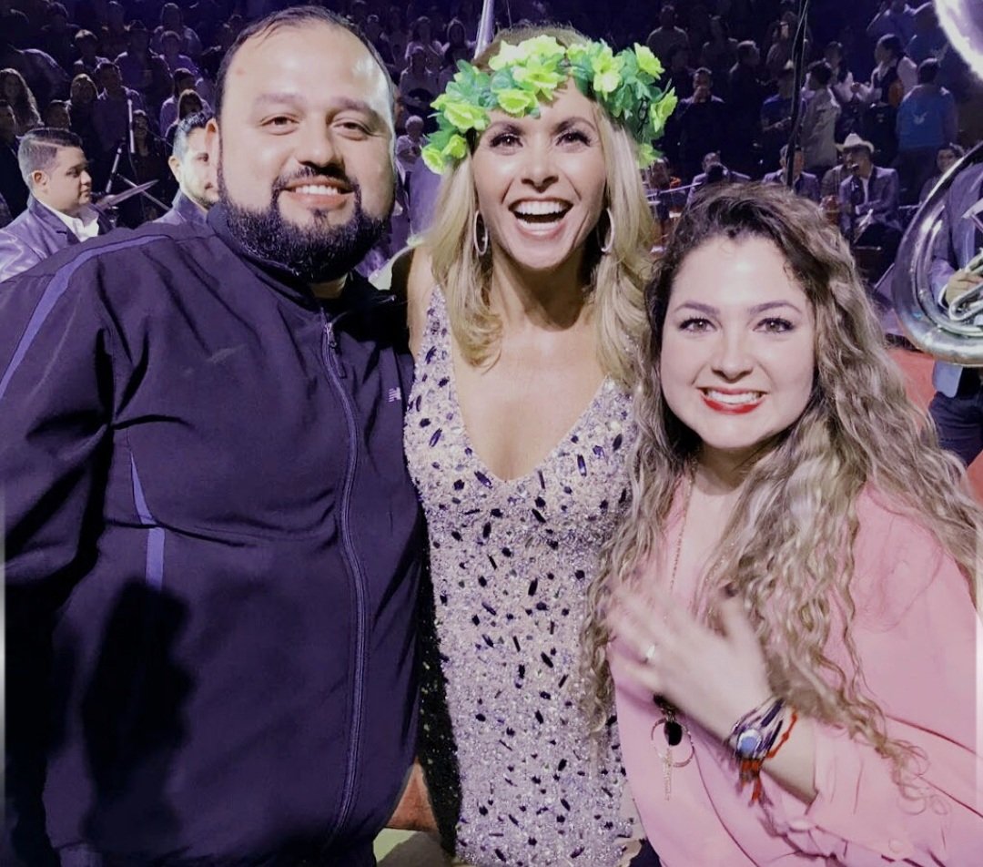 cecymorse's tweet photo. @LuceroMexico  #LuceroEnHoy # https://t.co/CuxlDG4n2S