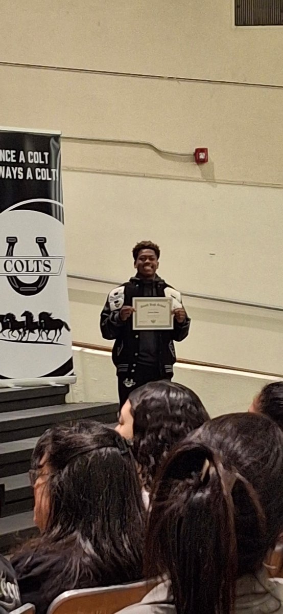 IsraelJAllen1's tweet photo. Happy to say I was able to get my 3rd academic excellence award yesterday with my dawg @Rellyswrld‼️
#STUDENTathlete #staygrindin #recruitready #DawgsOnly https://t.co/rg70VOXsqO