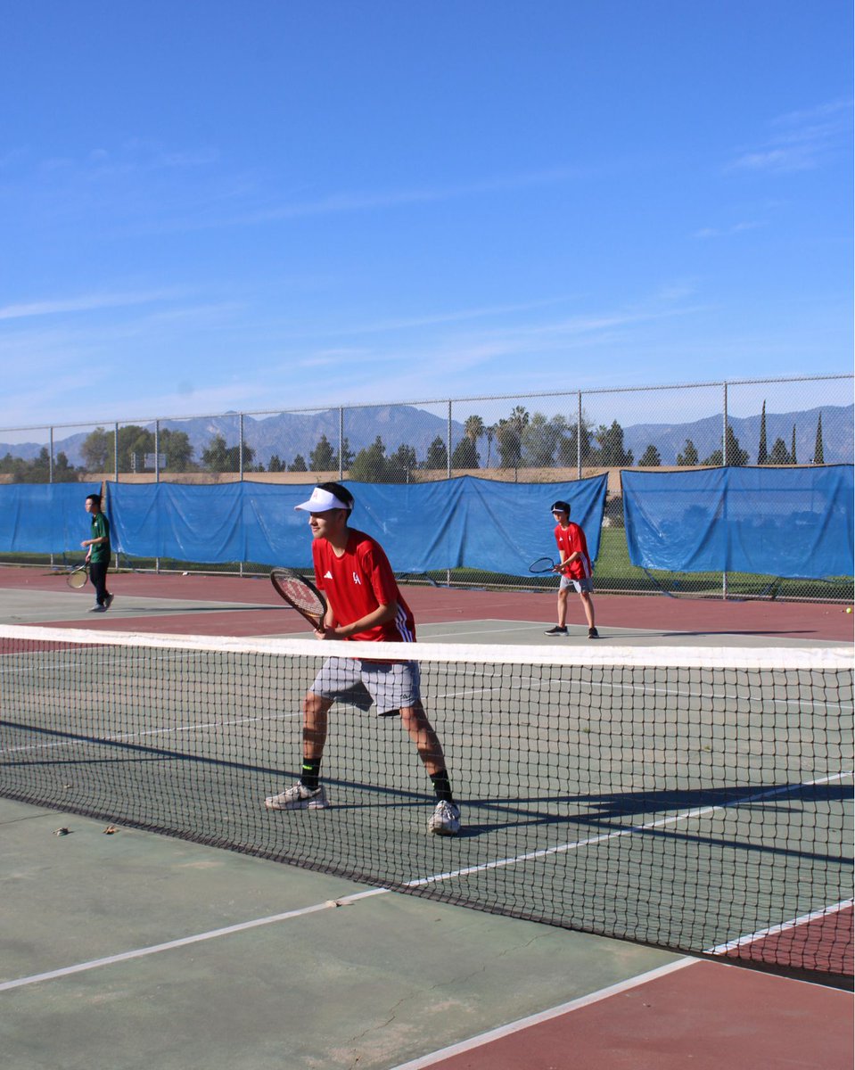 LAHS Conquerors tweet media