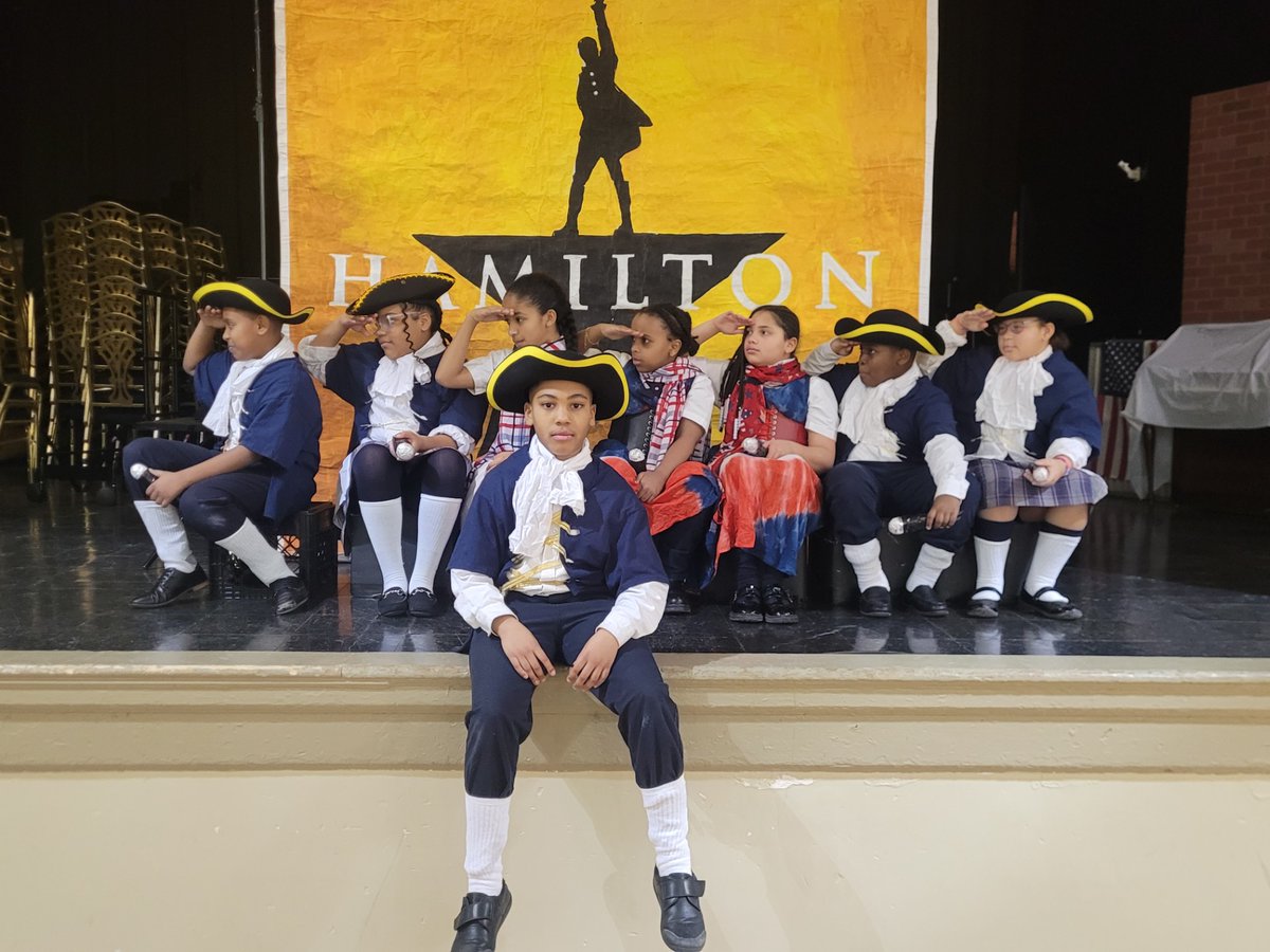 ADWCathSchools's tweet image. Throughout #BlackHistoryMonth, our Catholic schools honored the history, contributions, and lasting impact of Black leaders through faith-filled learning and celebration.
 
Proud of the meaningful ways our #ADWcommUNITY came together to reflect and grow.